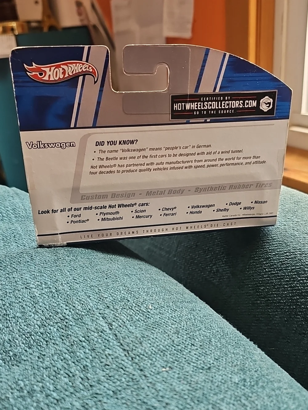 Hot Wheels Volkswagen Beetle Blue & White Split Window
